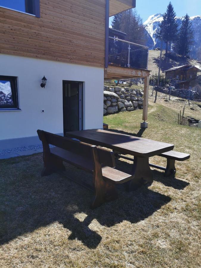 Studio Raemschfaedra Sankt Niklaus Luaran gambar